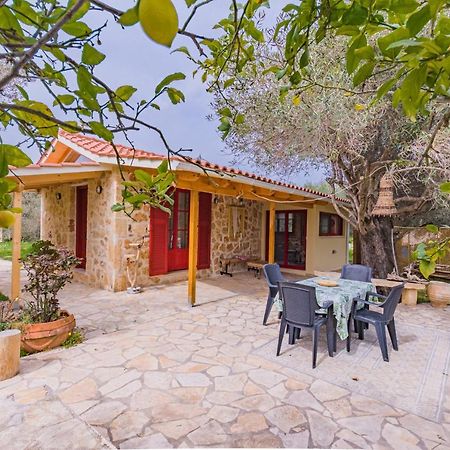Pesádha Dreamy Stone Houseヴィラ エクステリア 写真