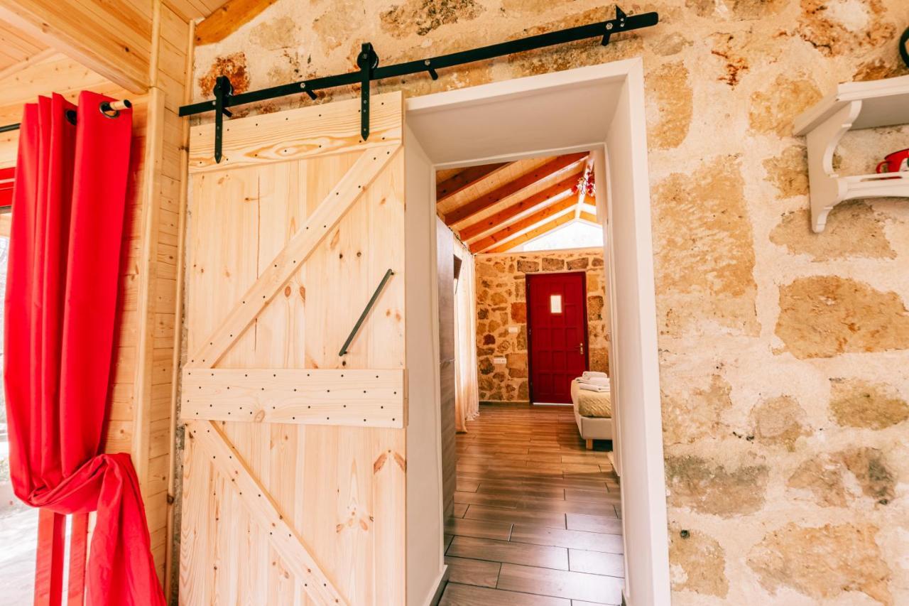 Pesádha Dreamy Stone Houseヴィラ エクステリア 写真
