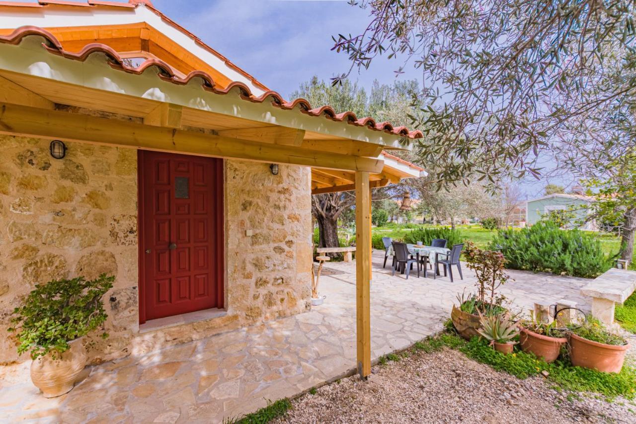Pesádha Dreamy Stone Houseヴィラ エクステリア 写真